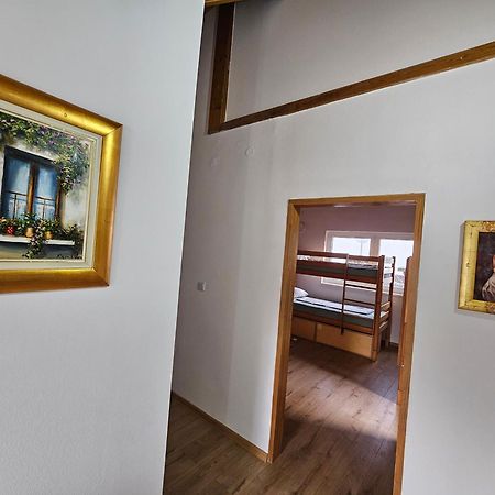 Leopold Chillout Hostel Σαράγεβο Εξωτερικό φωτογραφία